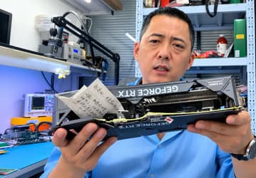 GeForce RTX 4070 SUPER разбили молотком, но она все равно вернулась к жизни